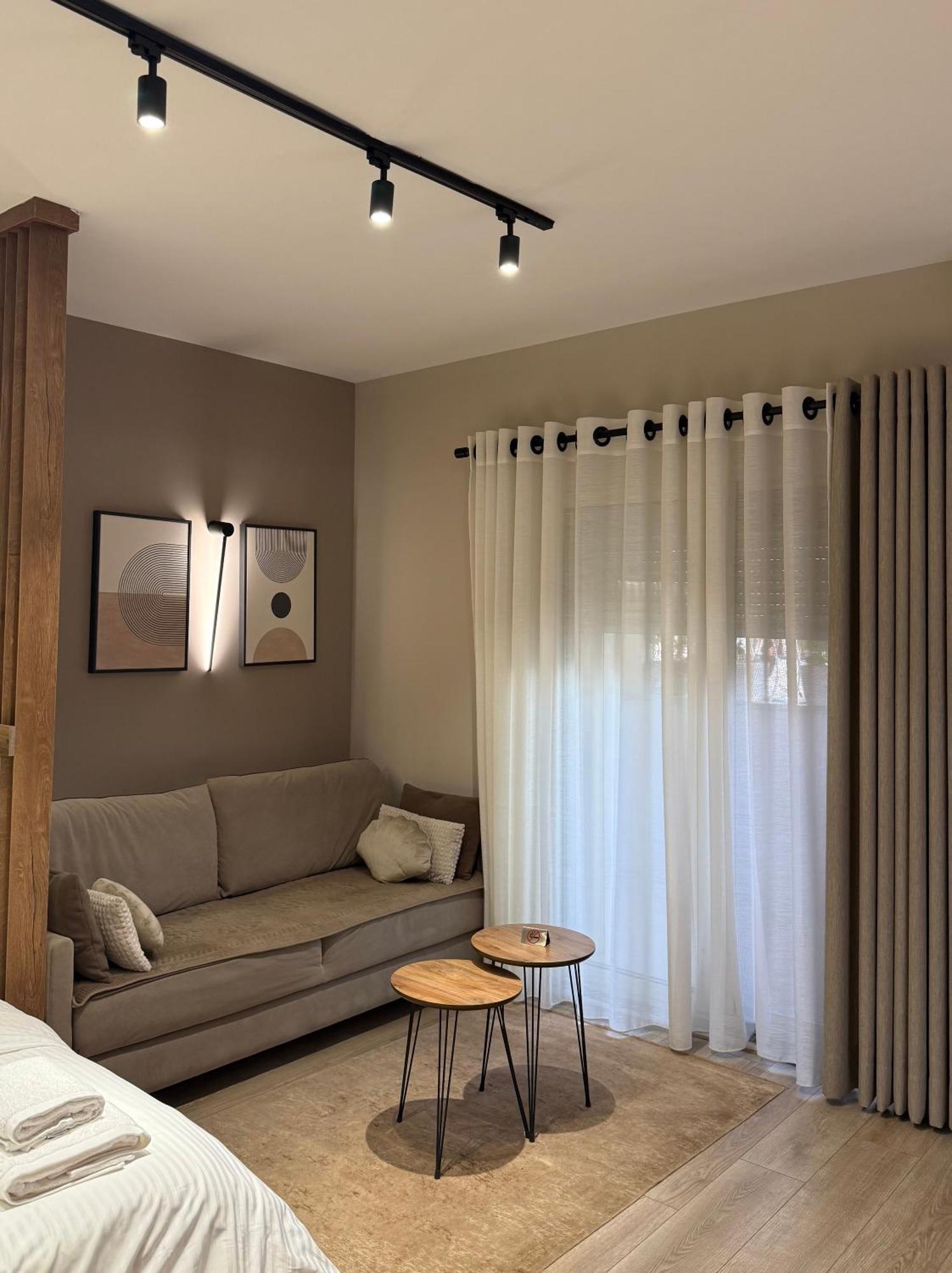 4Seasonsgea , Deluxe Studio , City Centre , Tirana Exteriér fotografie